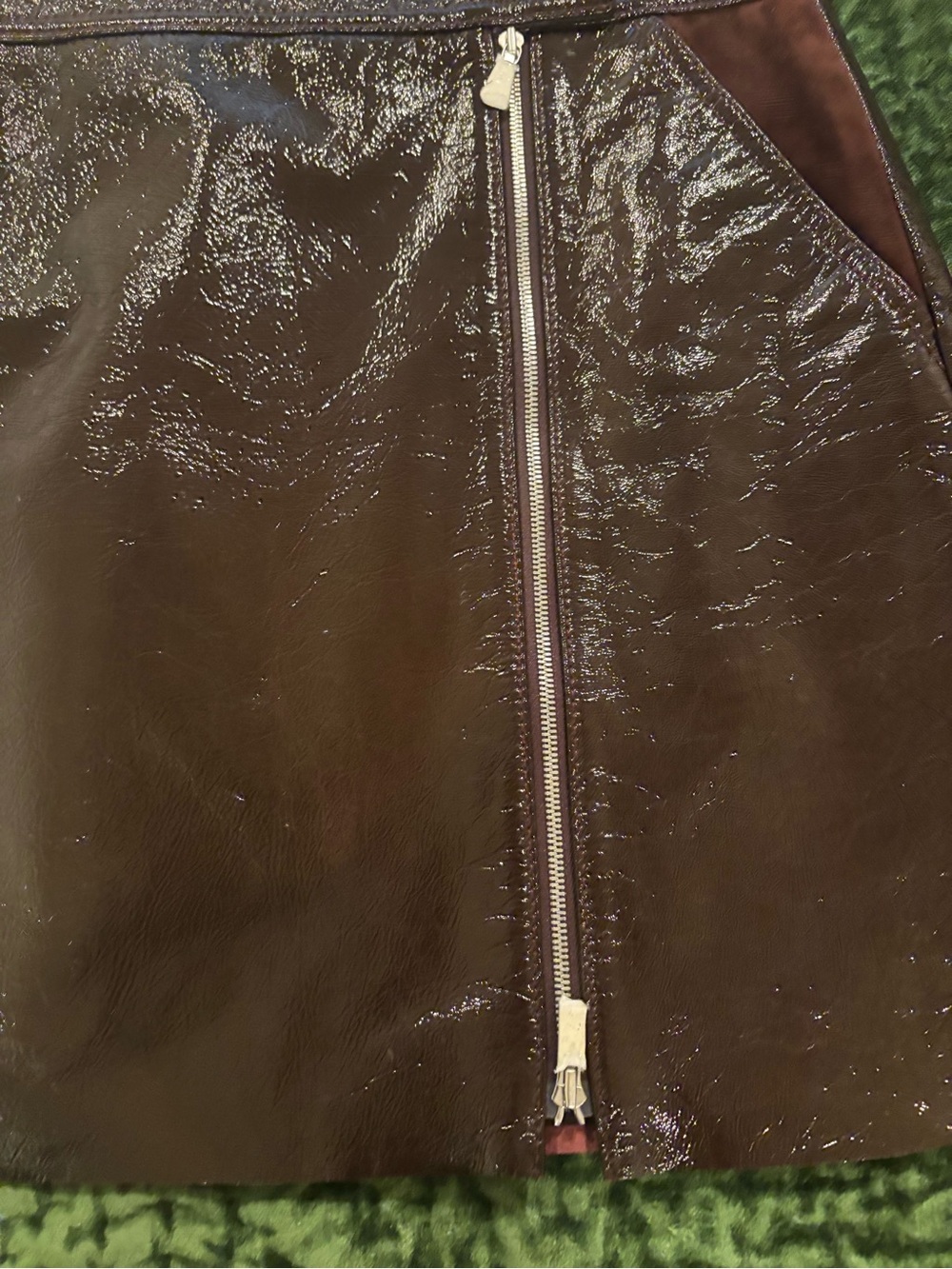 NWT Theory Berdin Polished
Leather Mini Skirt SZ 2 - Picture 7 of 11